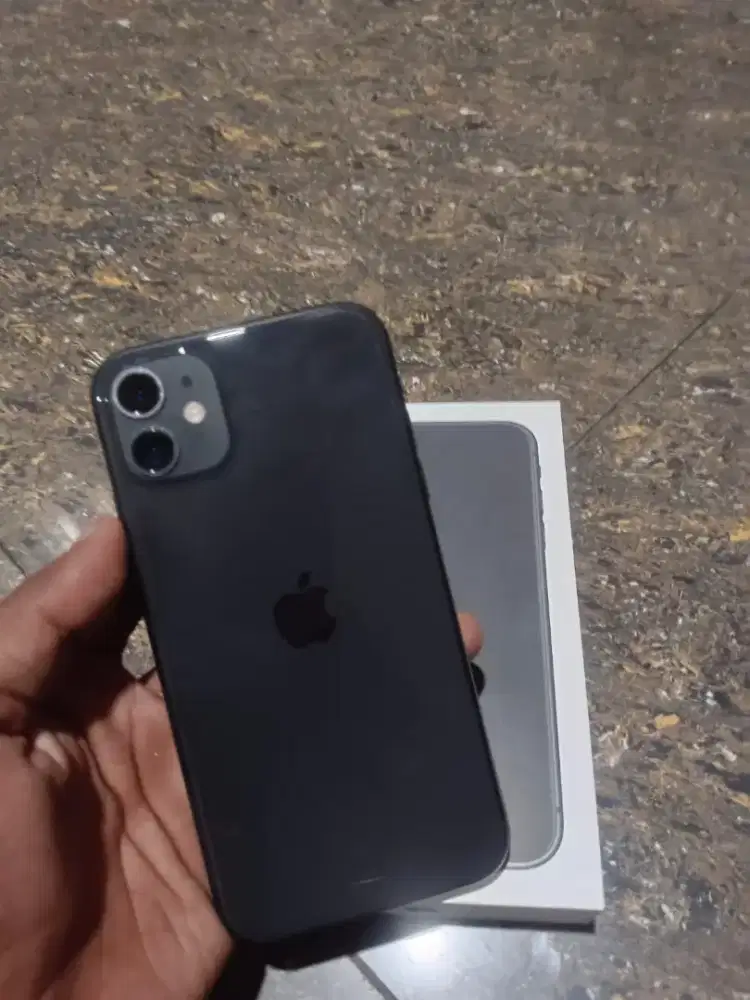 iPhone 11 128GB iBox Lengkap