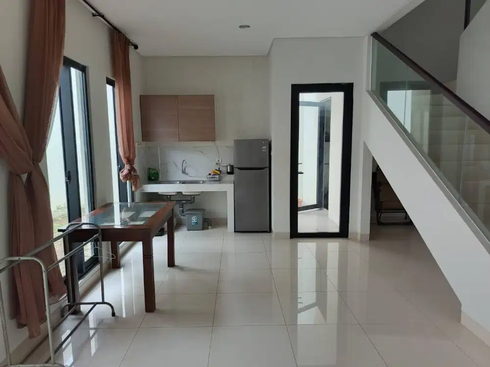 Disewakan Rumah Cluster Emily Summarecon Bandung