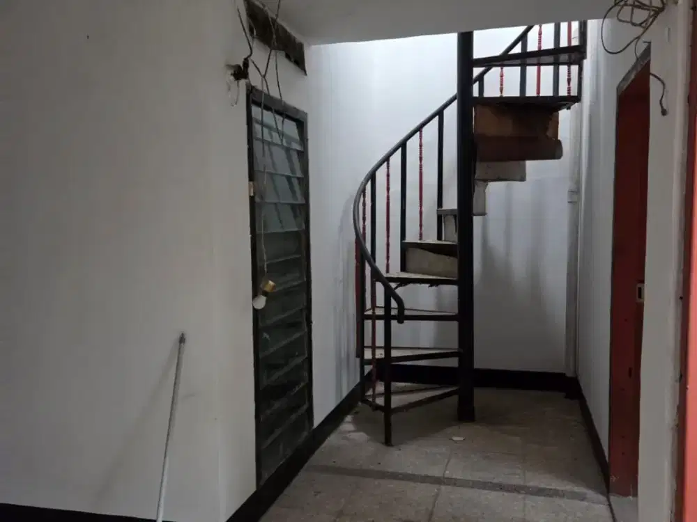 DIJUAL RUMAH DI DAERAH RAMDHAN BANDUNG SL