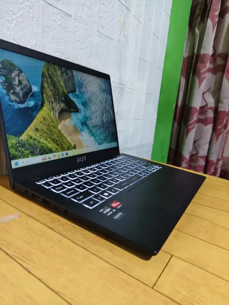 MSi Modern Ryzen 5 5625U