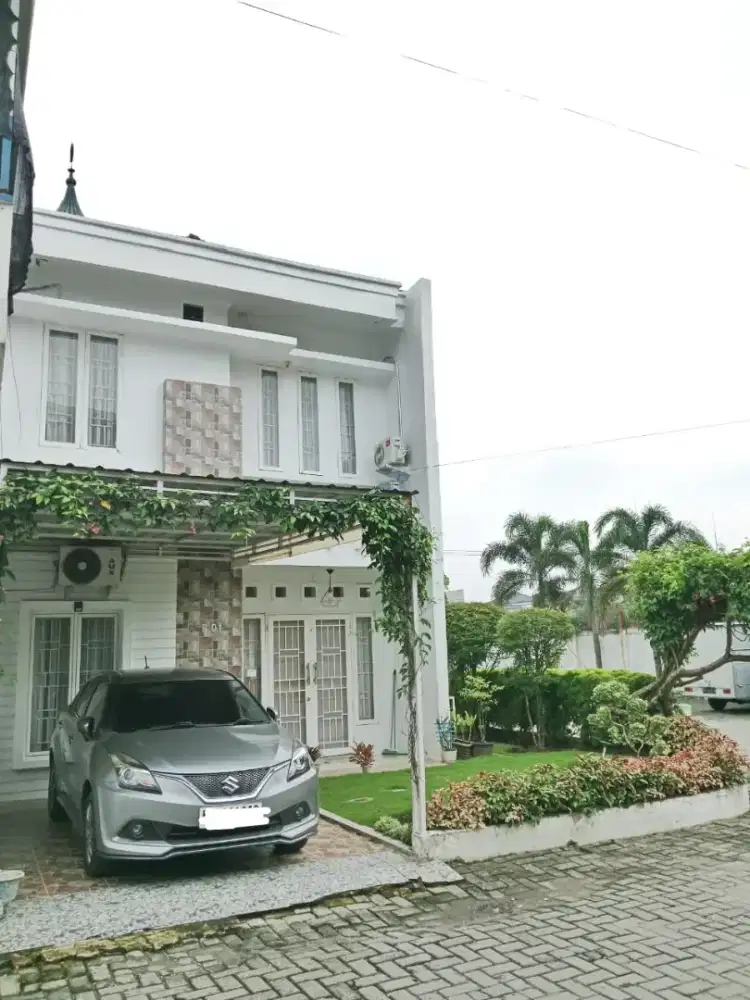 Komplek white House garden, hoek, 2 lantai, full furnish