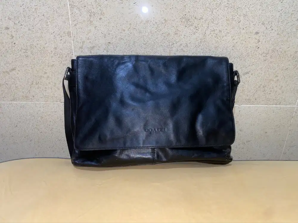 tas sling bag slempang pria cowo brand Coach original - hitam LIKE NEW