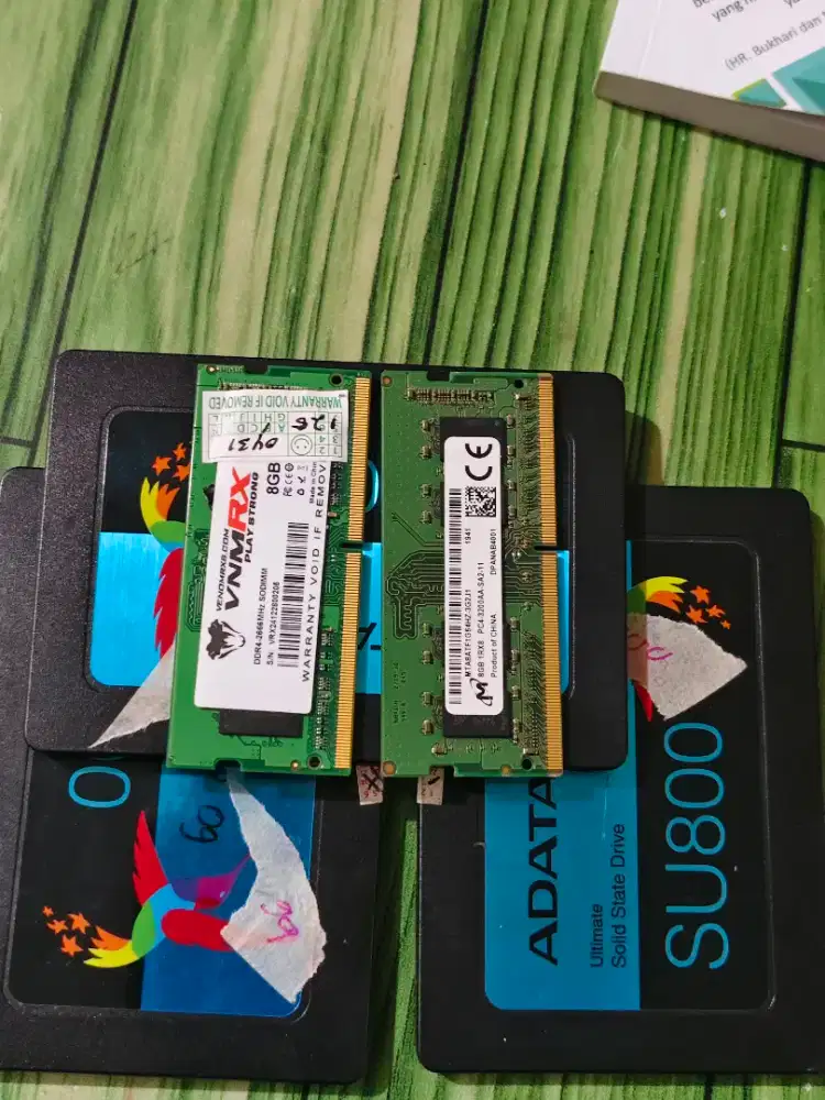 SSD 512GB dan Ram 8GB DDR4