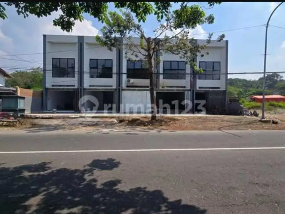 Disewakan Ruko Baru Gress Lokasi Jebres,Solo Luas 64m2