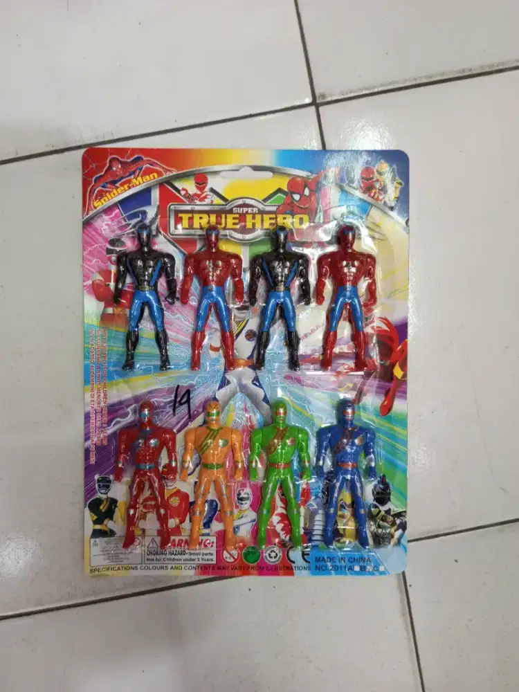 Mainan Anak Avengers isi 8