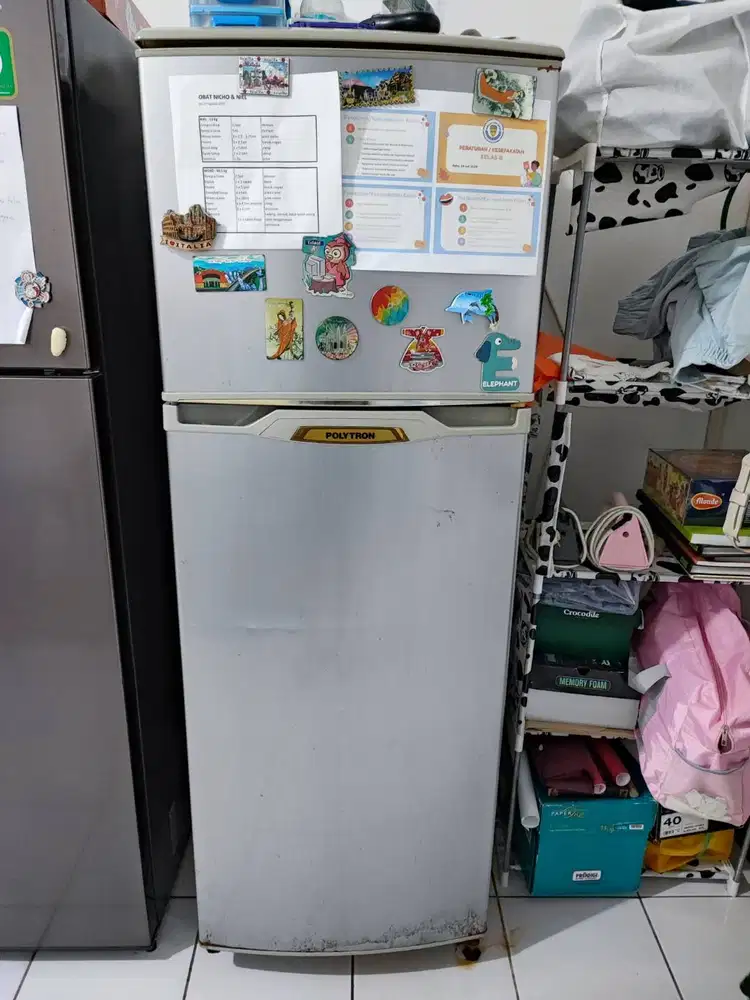 Kulkas Polytron Hot & Cool