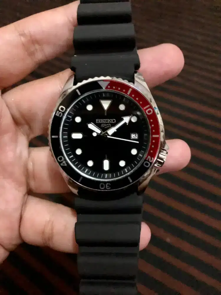 SEIKO Diver Pepsi (Automatic) – Kondisi Mulus
