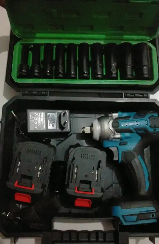 Tukang Liaman bisa bengkel,dan plumbing ,bangunan