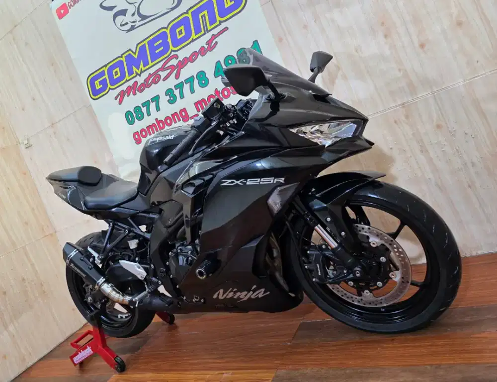 ZX25R 2024 . ZX 25 R . ZX 25R . ZX25 R