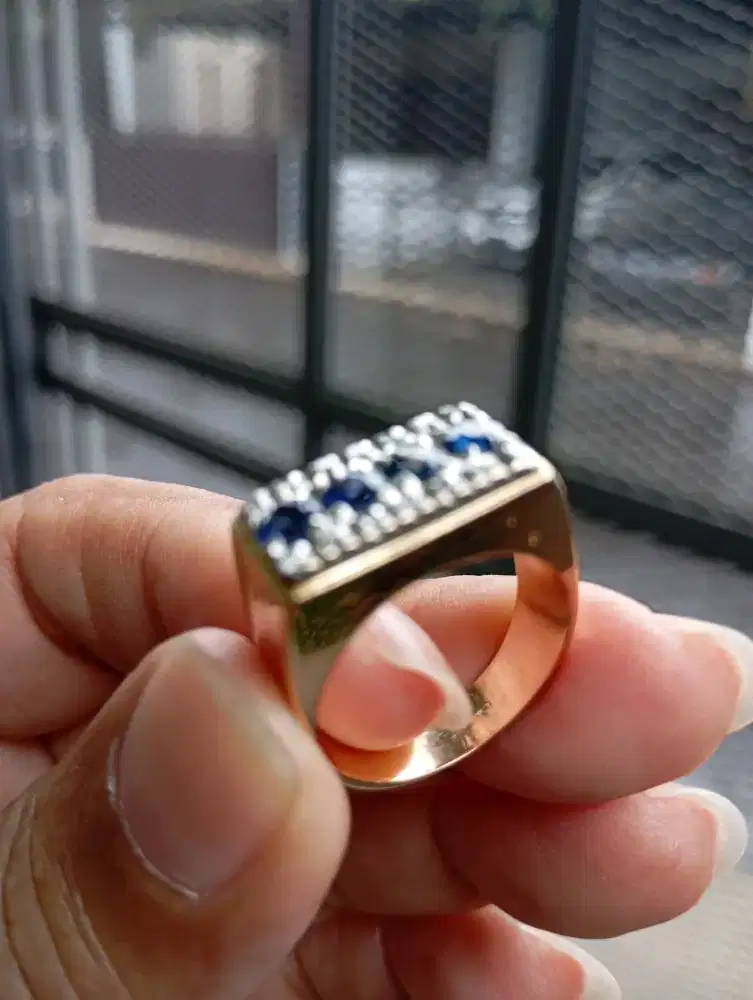 Jual cincin emas berlian plus safir