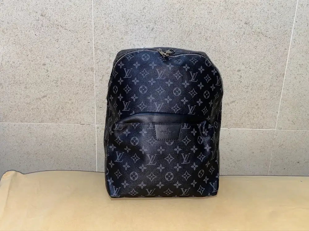 tas ransel backpack brand LV louis vuitton monogram black LIKE NEW