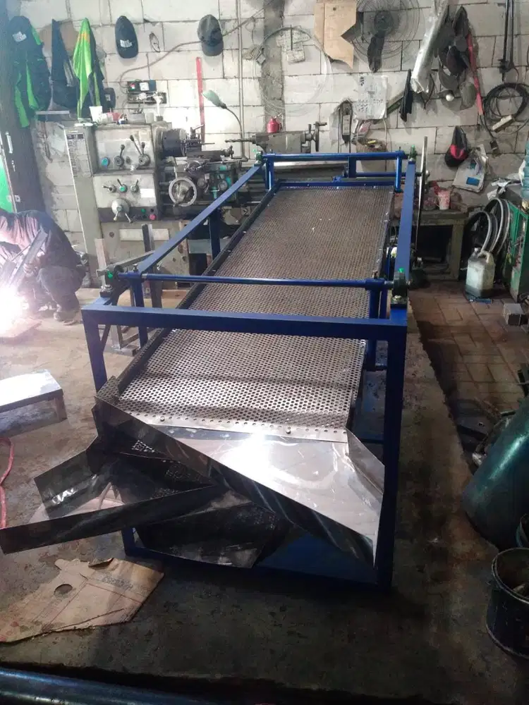 Mesin pengayak sortasi 3 tingkat bahan stainless
