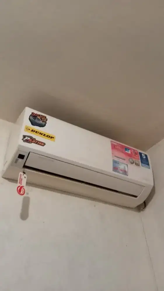 Di Jual  AC dan barang² Rumah Tangga