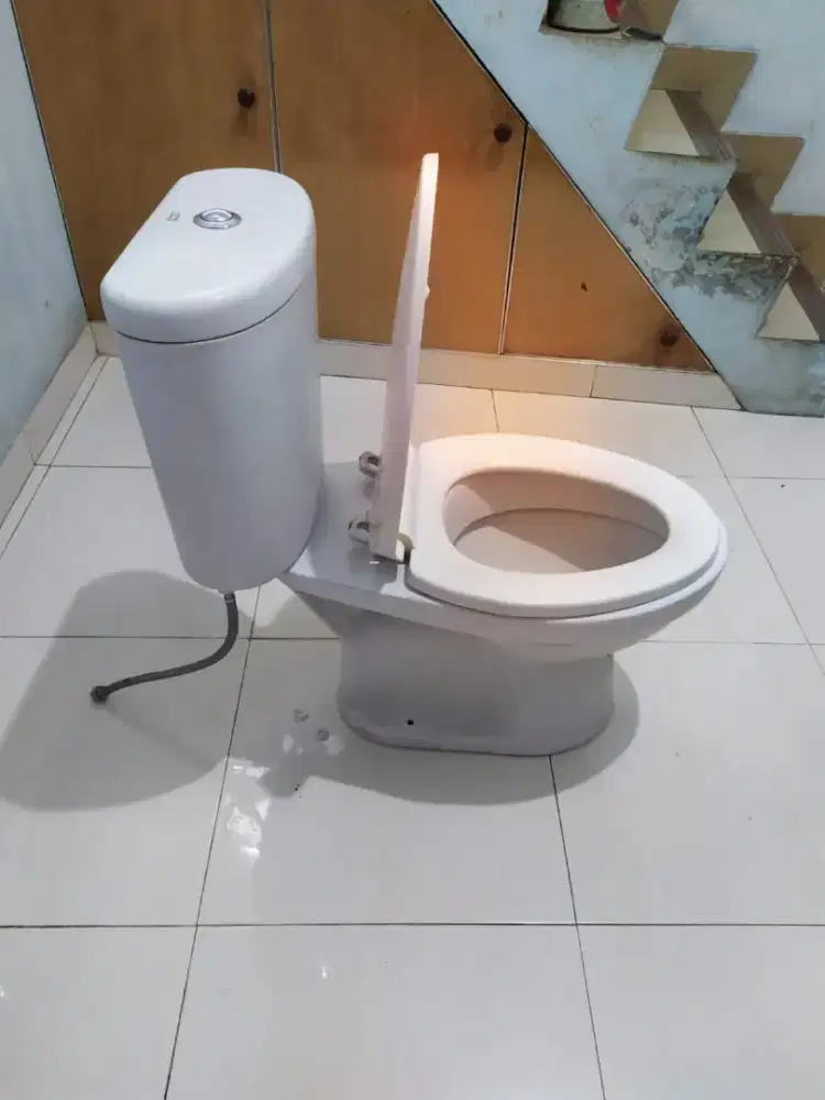 Kloset Duduk America Standar