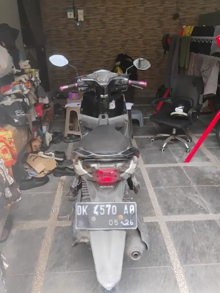 Dijual Honda Vario Techno 2011