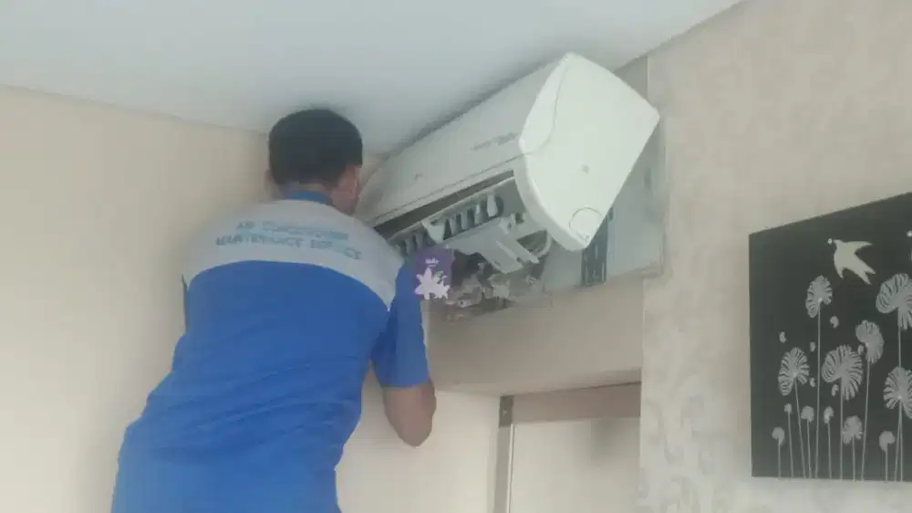 Jasa service di tempat