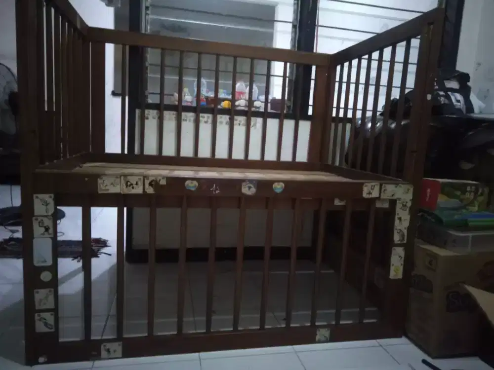 Jual box bayi dari kayu jati