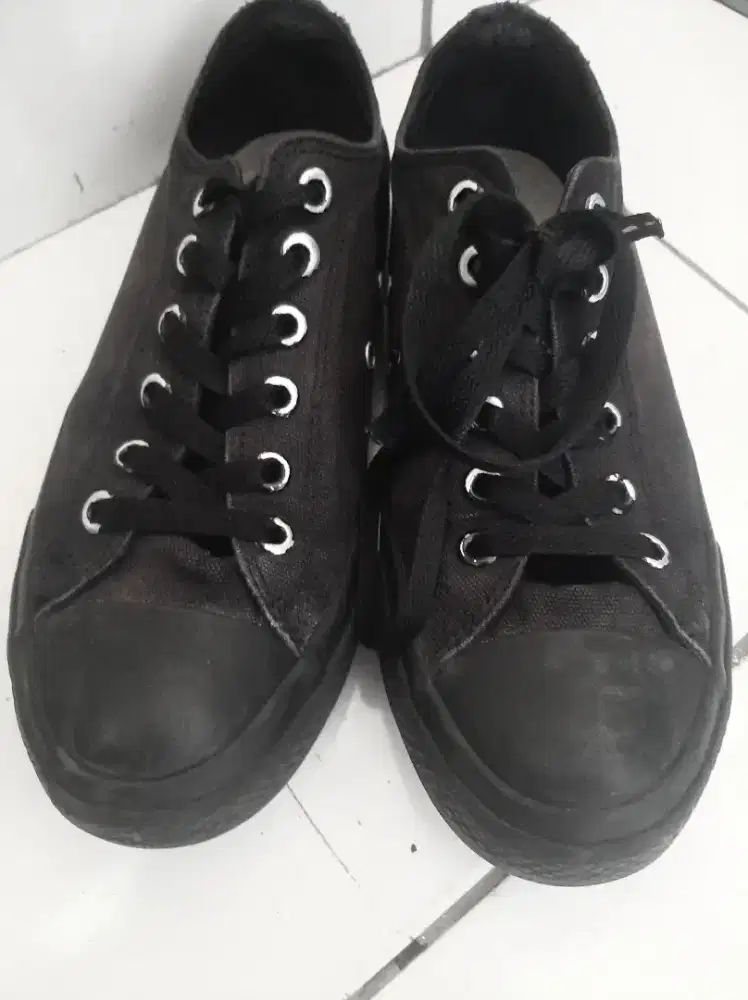 Sepatu Sekolah Ventela Hitam