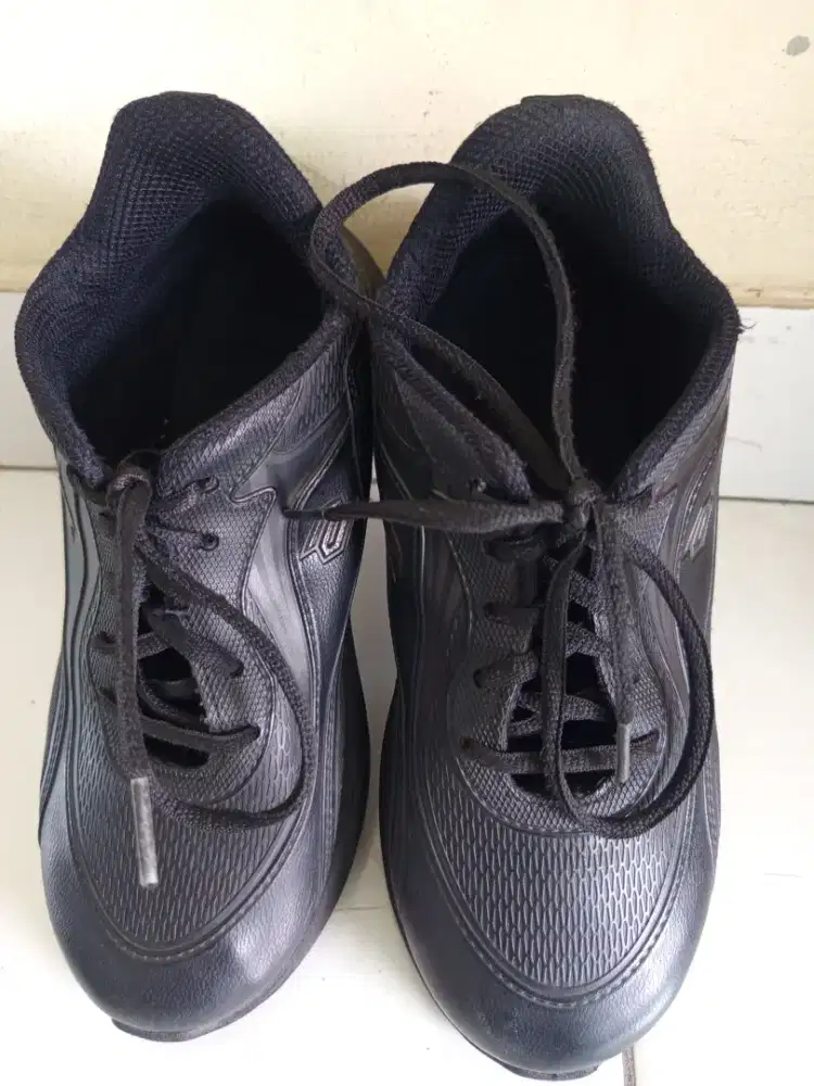 Sepatu Sekolah Hitam