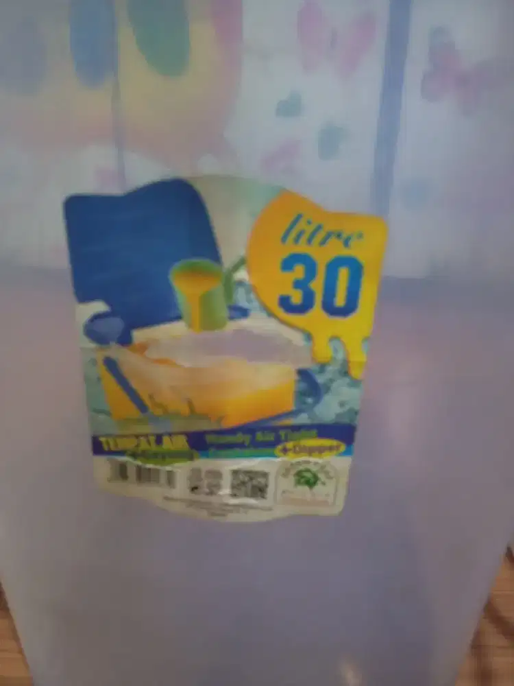 Tempat es buah besar