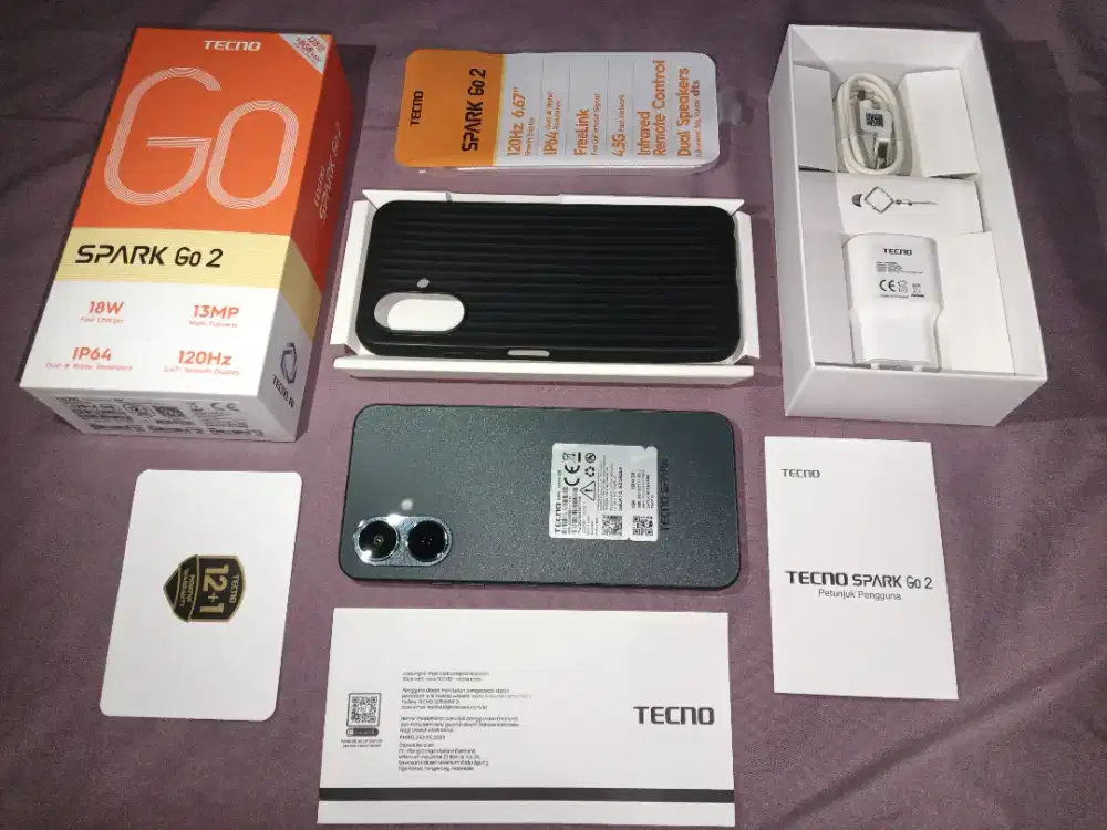 Tecno spark go  2  4 + 4  ( 8 ) / 128  Fullset  harga nett aja