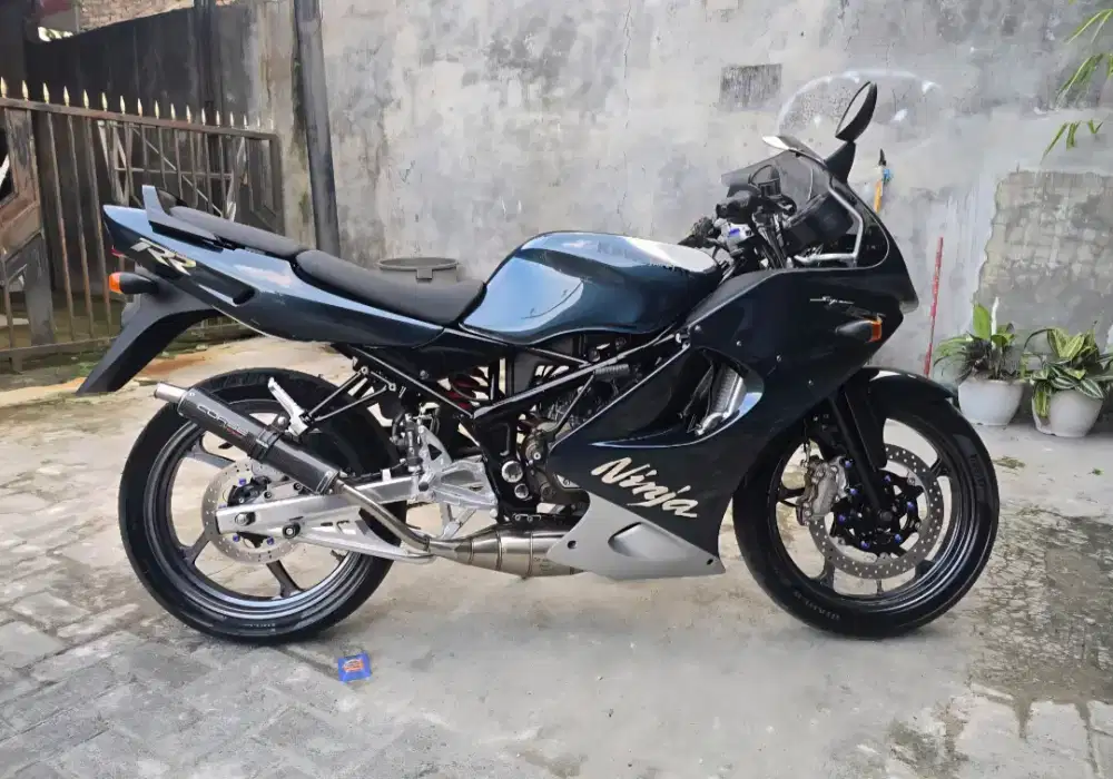 Dijual Ninja RR Old 2008