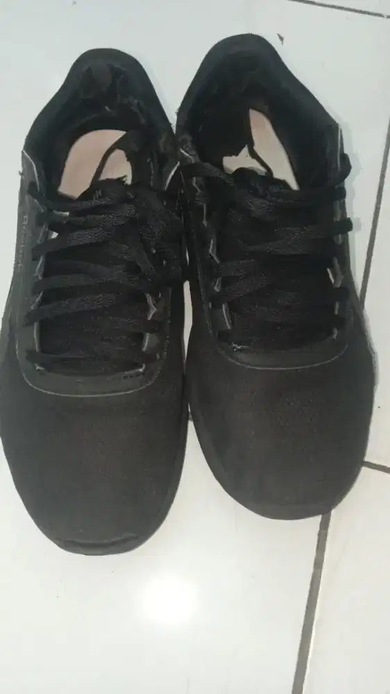 Sepatu Reebok Lite Plus 4 Running Shoes - Black