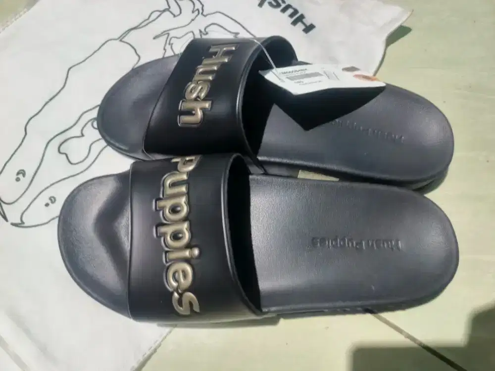 Sandal pria hush puppies thanos black size 41 original