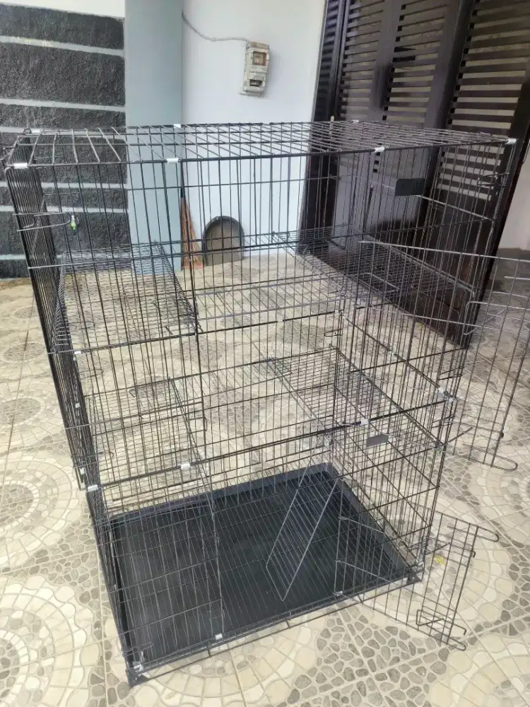 Kandang kucing ukuran jumbo XXL 130x90x60 4 tingkat kondisi baru