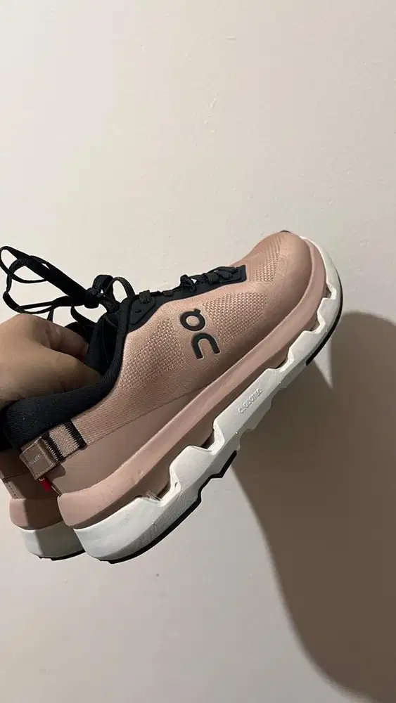 OnCloud sepatu second