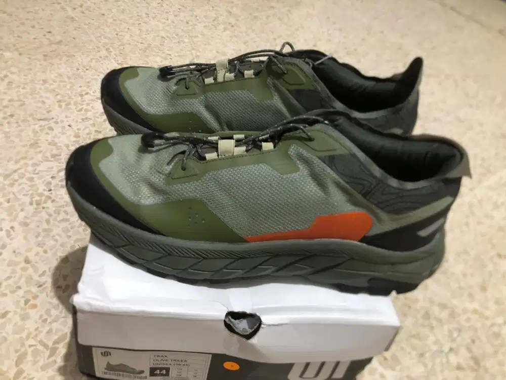 Size 44 besar Sepatu outdoor/gunung/trax