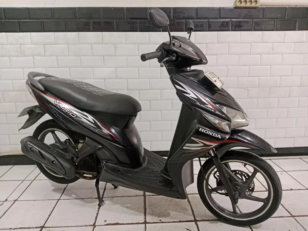 Dijual cepat vario cw 2014 surat lengkap
