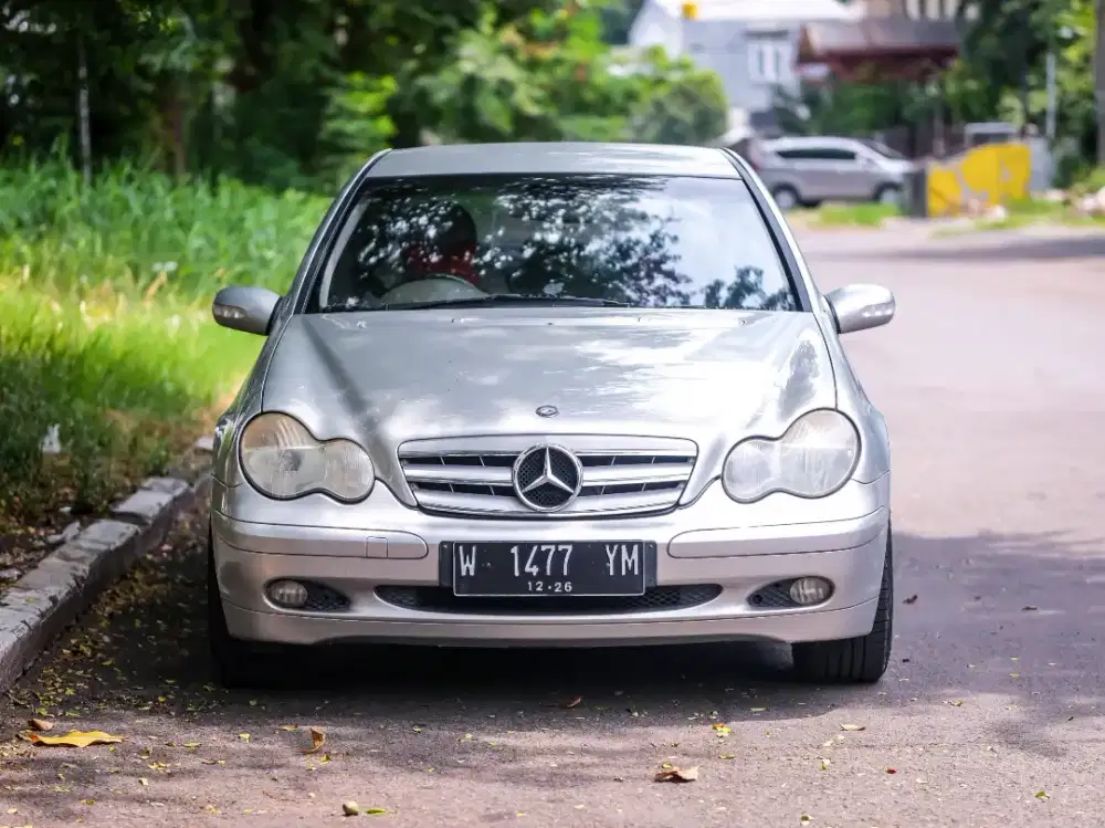 2004 Mercedes benz C180