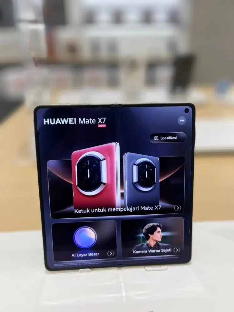 Huawei Mate X7 smartphone