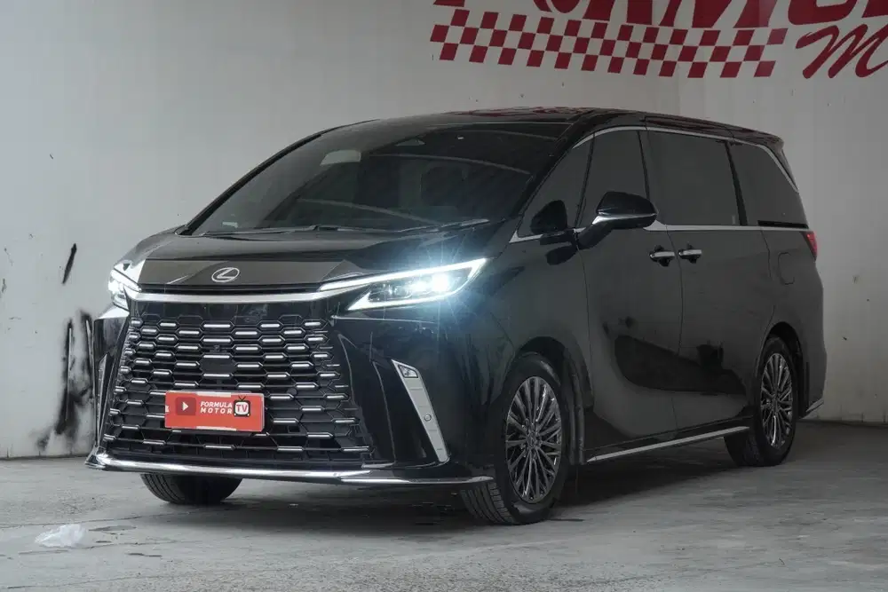 Lexus LM350 2024 Bensin