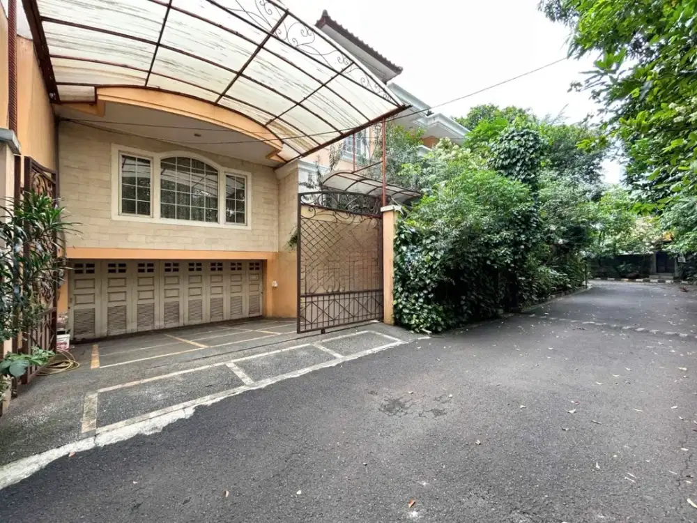 RUMAH DIJUAL DI KUNINGAN SETIABUDI DALAM CLUSTER FASILITAS PRIVATE POOL