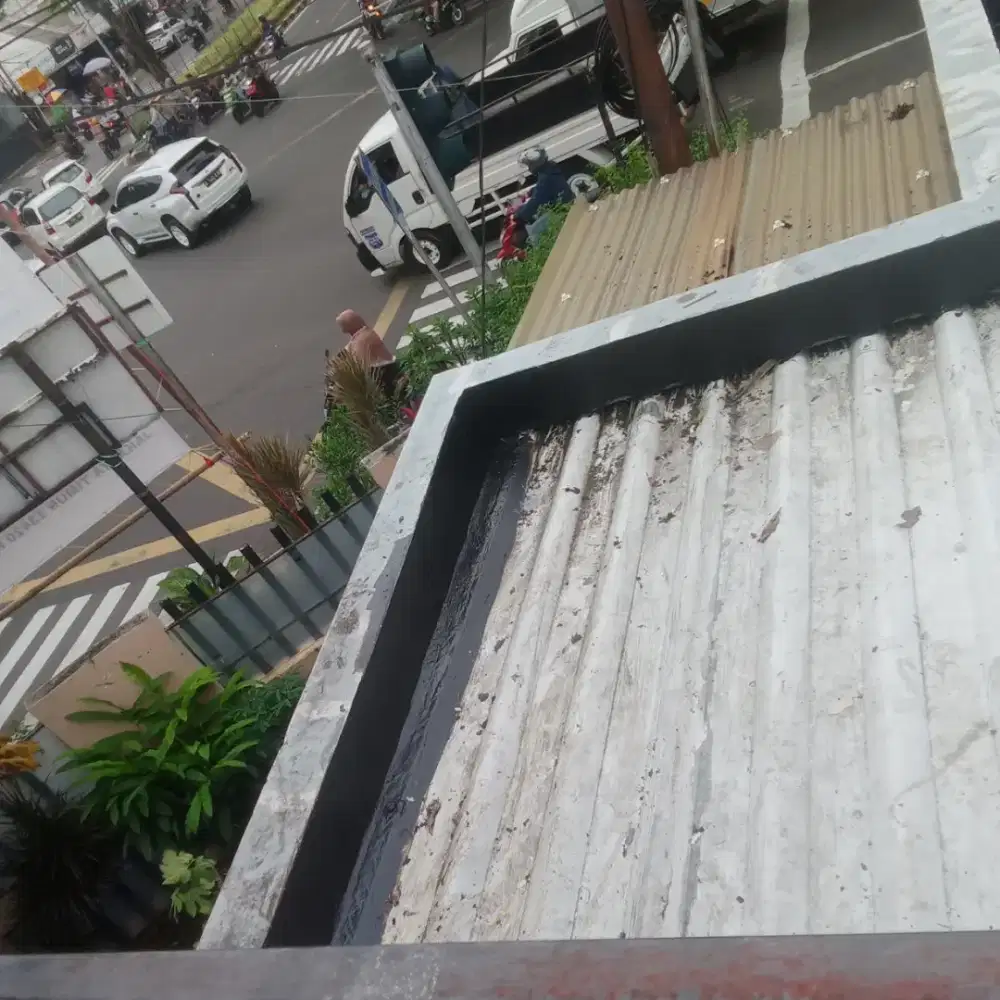 Perbaikan atap bocor, dinding rembes, Talang air, tukang bangunan dll