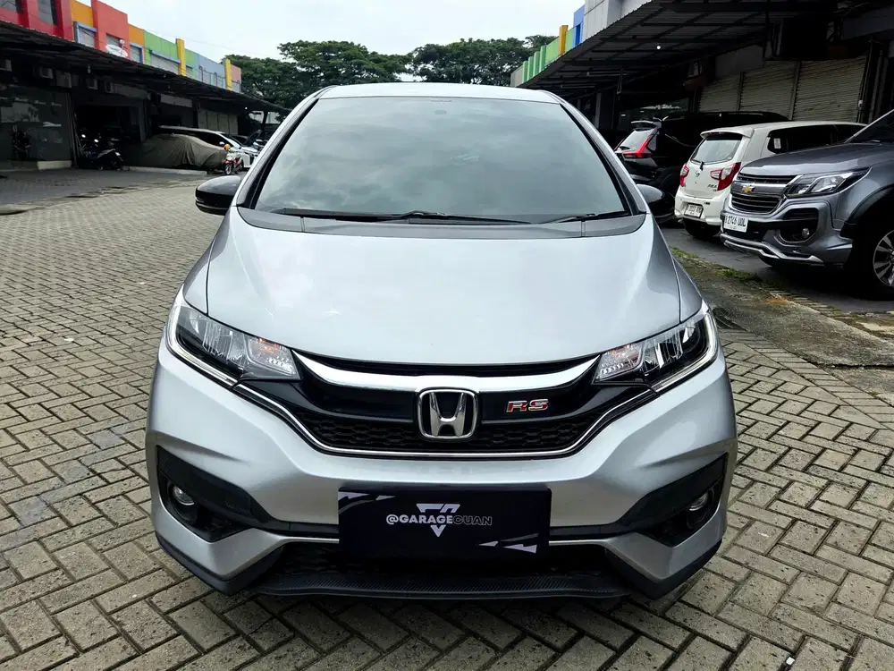 Honda Jazz RS CVT GK5 AT Silver Facelift NIK 2019
km 30rban ANTIKK