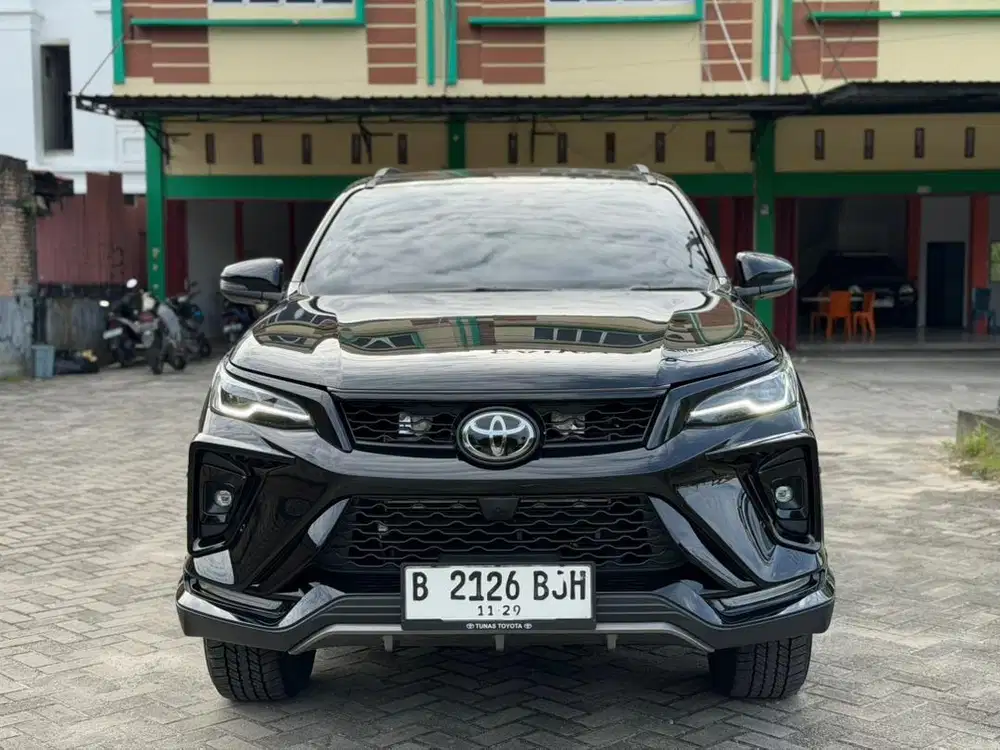 TOYOTA FORTUNER GR LEGENDER 2.8 2024