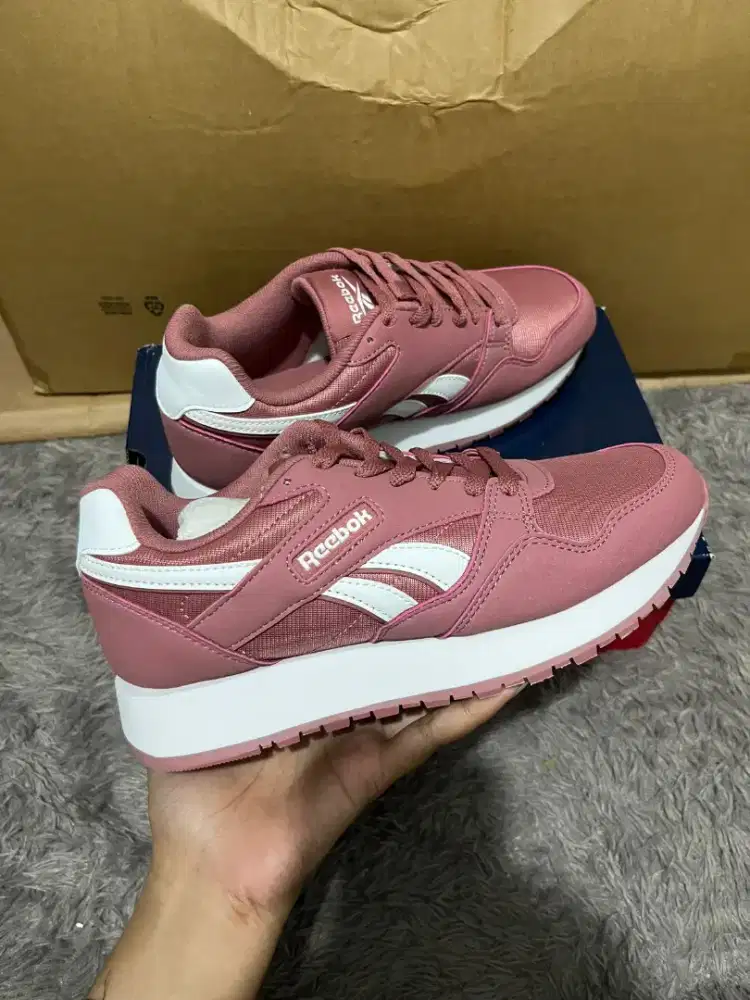 Sepatu Reebok (Original)