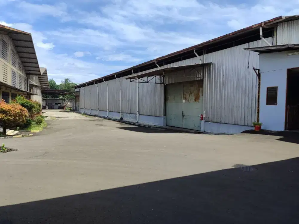 DISEWAKAN CEPAT 3-6 BULAN GUDANG 720M2 AKSES KONTAINER 40FT