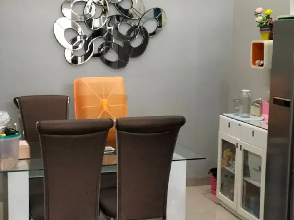 Dijual rumah di duta garden