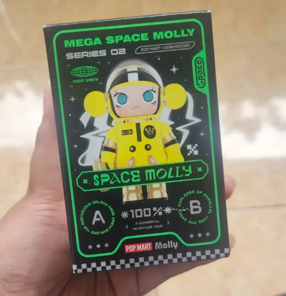Pop Mart Mega Space Molly 100% Blind Box Action Toy Figures series 2B