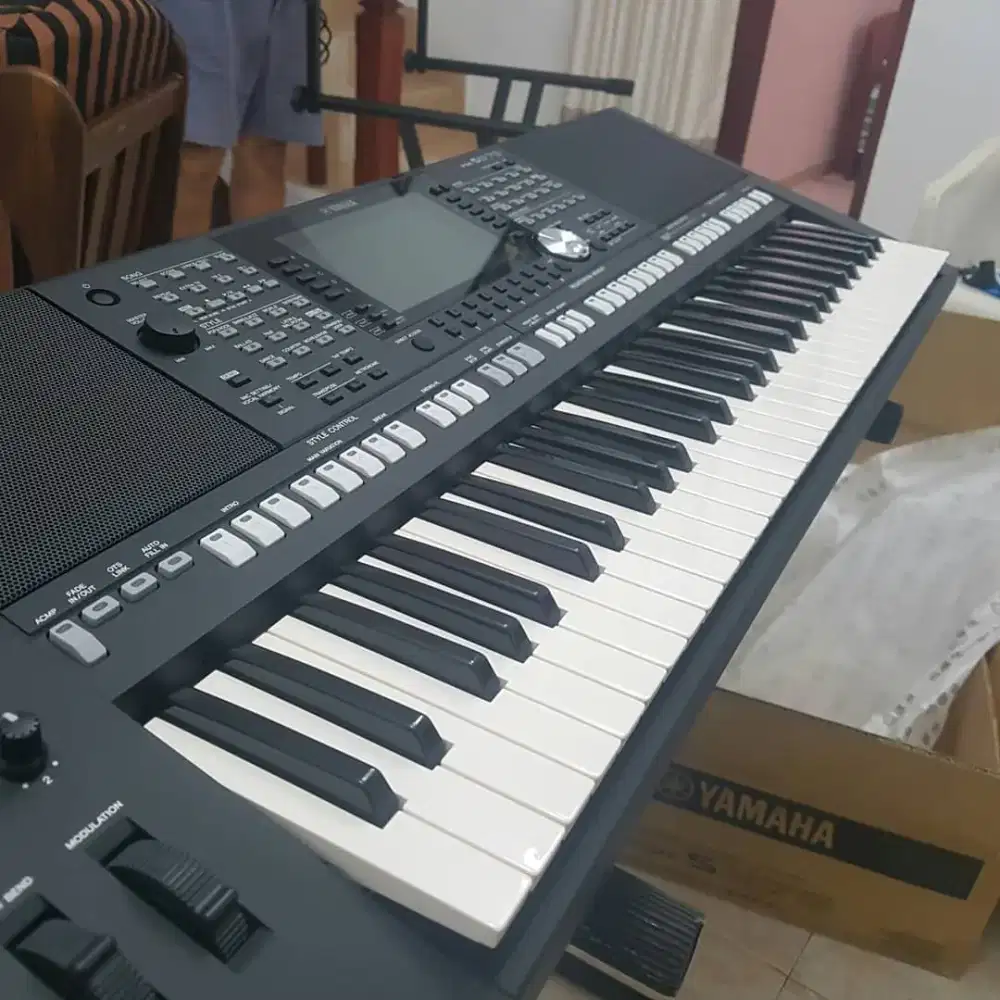 keyboard yamaha PSR-S 975