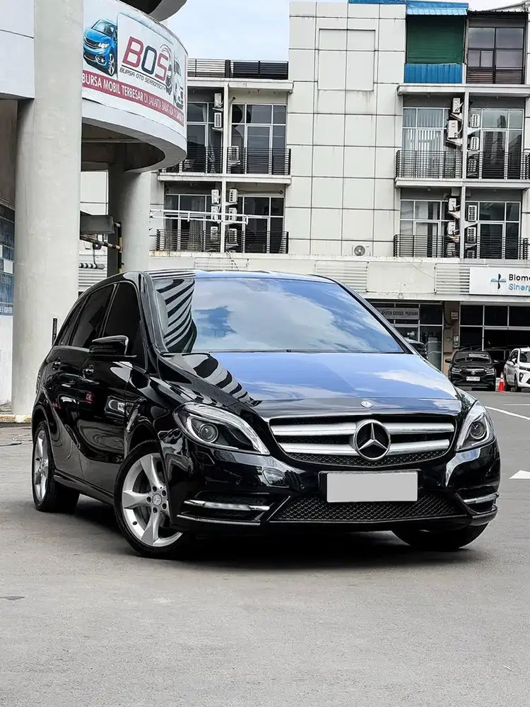 (KM 49rb] Mercedes benz mercy B200 sport at 2014 tipe tertinggi