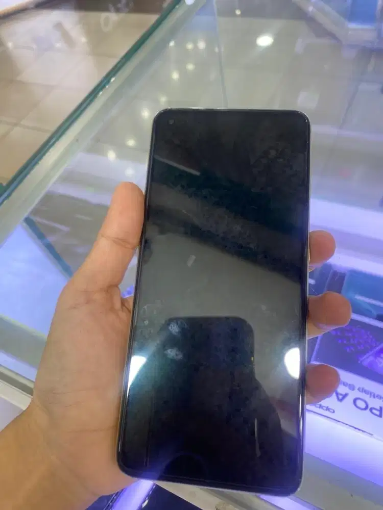 Hp oppo reno 8z 5G Ram 8/ 256 gb GOLd