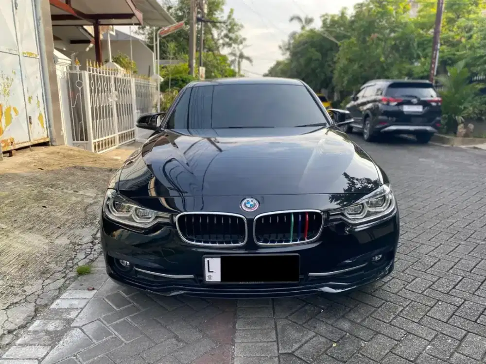 Bmw 320i lci f sport 2016 matic km 50ribu