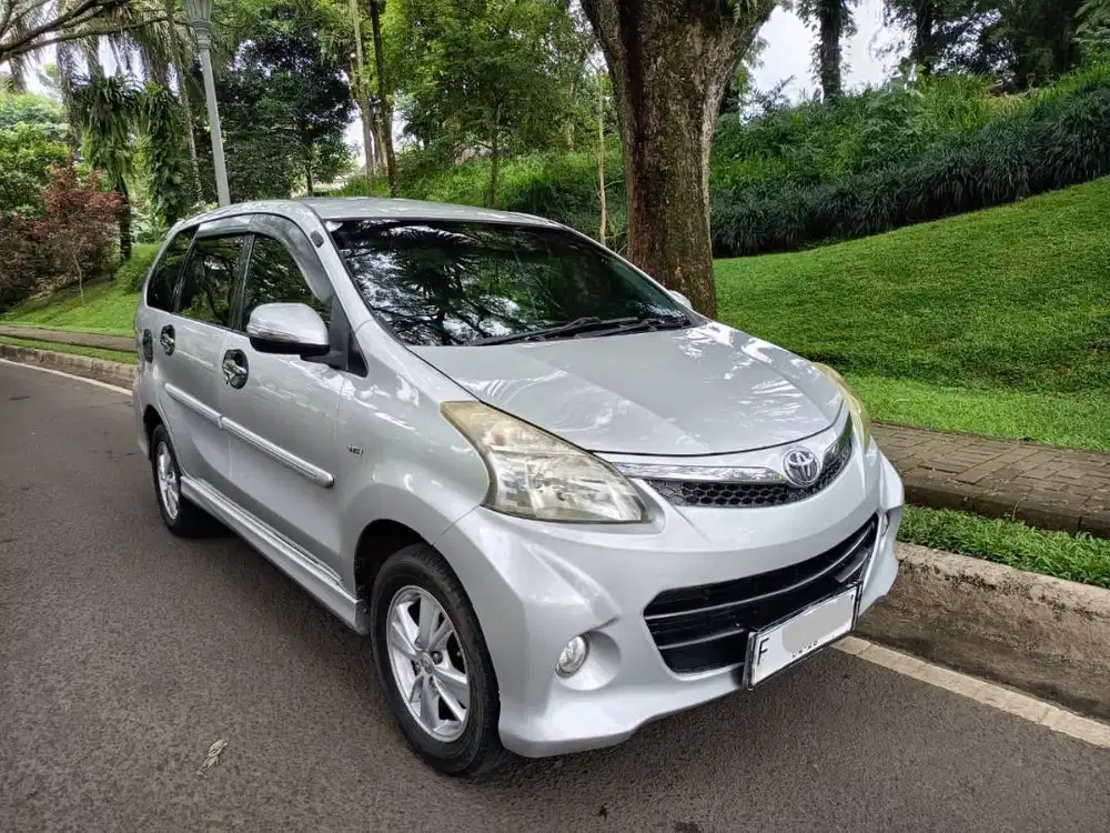 DIJUAL AVANZA VELOZ