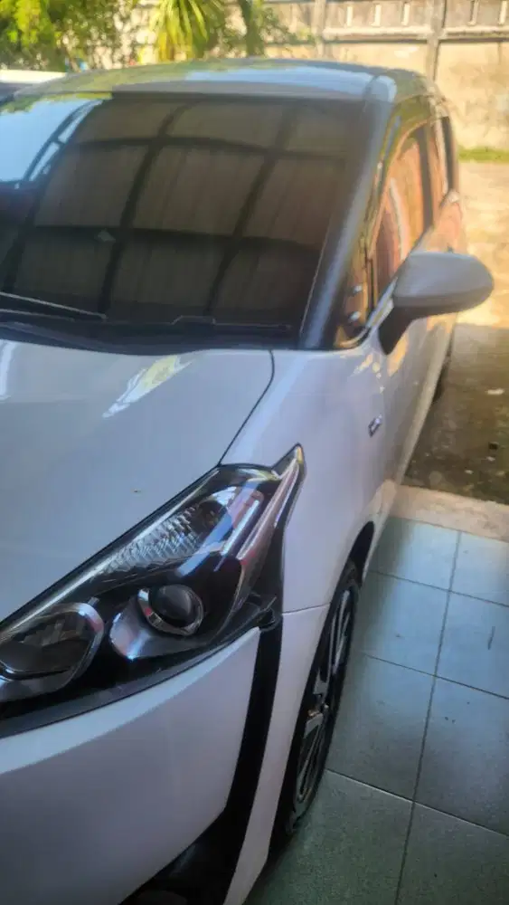 Mobil sienta 2016 matic