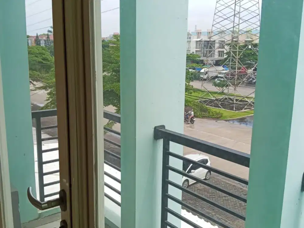 Di sewakan ruko symphoni 3 lantai harapan indah bekasi barat
